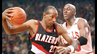 1992 NBA Finals Game 2 Portland Trail Blazers at Chicago Bulls, June 5, 1992, Clyde Ties the Series