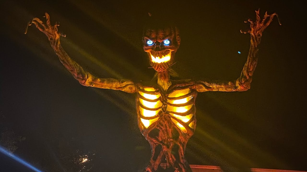 👻 NEW FOR 2021 Home Depot SVI 12ft Towering Inferno Pumpkin Skeleton