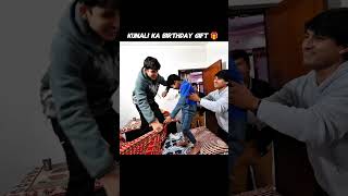 Kunali ka Birthday Gift 🎁 #piyushjoshi #souravjoshivlogsfanclub #joshijivlogs #souravjoshivlogs