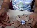 Flor de rolo de papel higiênico