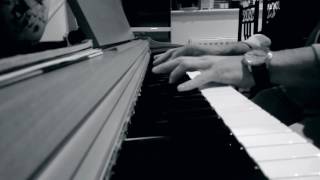 Video thumbnail of "Call the Midwife - Piano Intro"