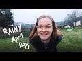 A rainy and slightly absurd day in april