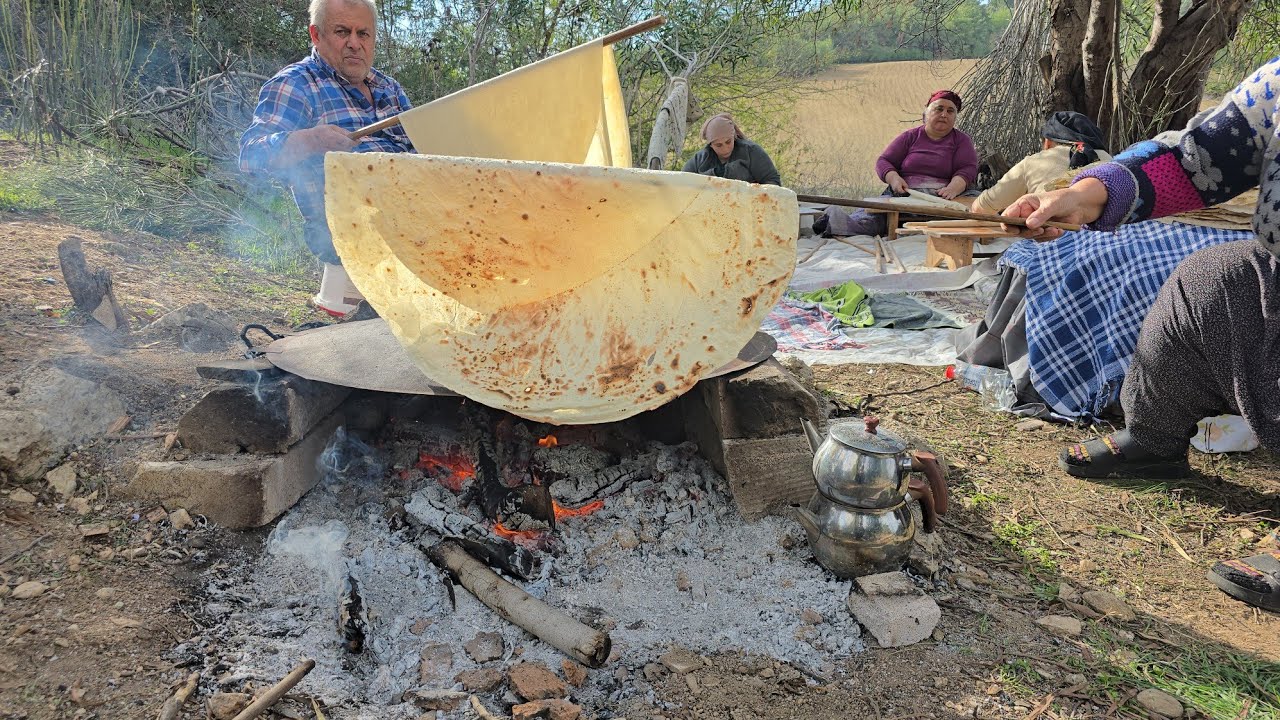 Тёплое Семейное Собрание для Огромного Традиционного Юфка | Питательный Деревенский Хлеб с Замечател