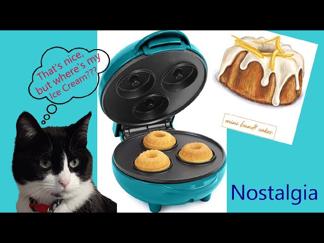 Nostalgia MyMini Personal Electric Bundt Cake Maker, Navy