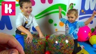 Катя и Макс устроили новый челлендж с водяными шариками Катя и Макс устроили новый челлендж с водяными шариками