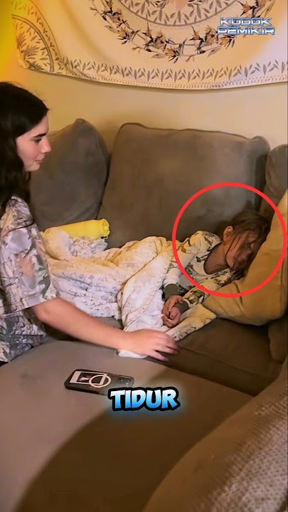 Caught pretending to sleep‼️🤣