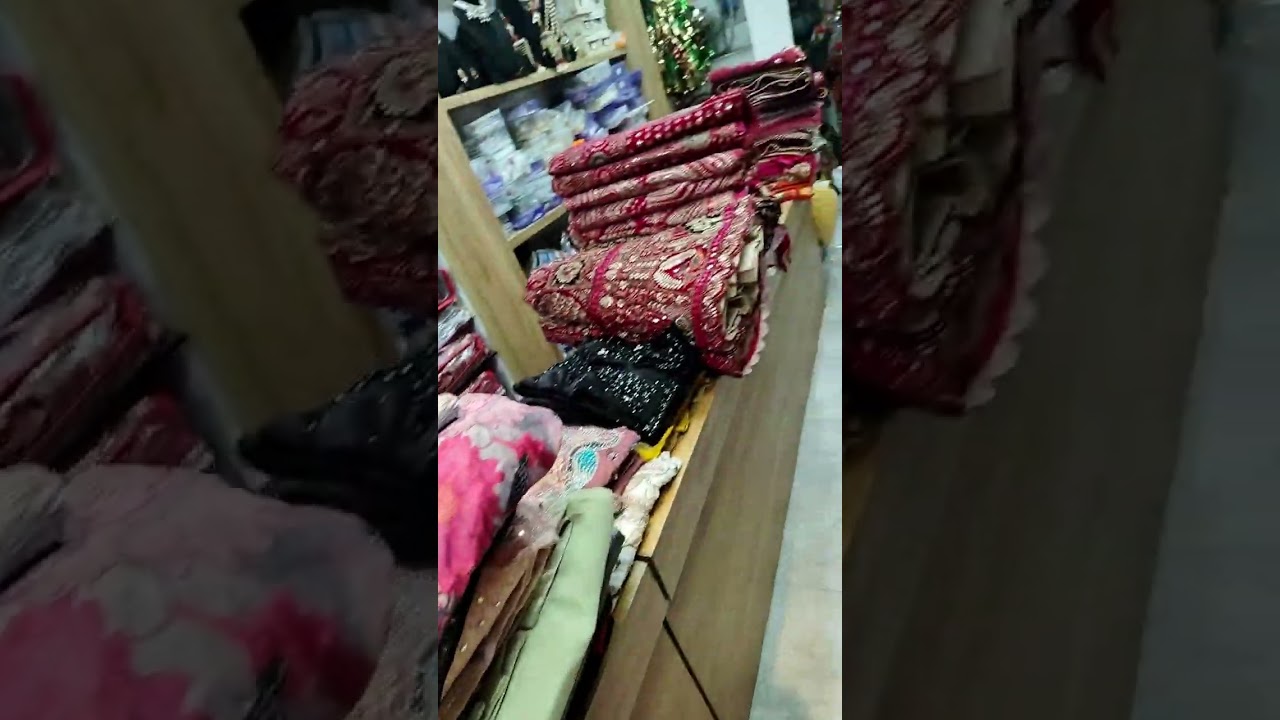 Shaadi ke liye lehenga select karne🎁