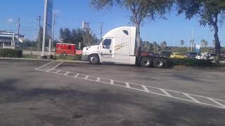 BREVARD COUNTY FIRE RESCUE RESCUE 98 RESPONDING CODE 3!!!
