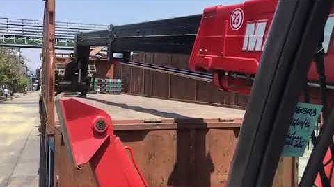 Manitou Telehandlers stuffing Truck/Container up to 40 feet.