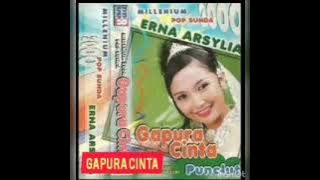 Erna Arsylia (gapura Cinta)