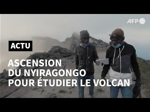 Vidéo: Un Homme Saute La Barrière De Sécurité Et Tombe Dans Le Volcan Kilauea