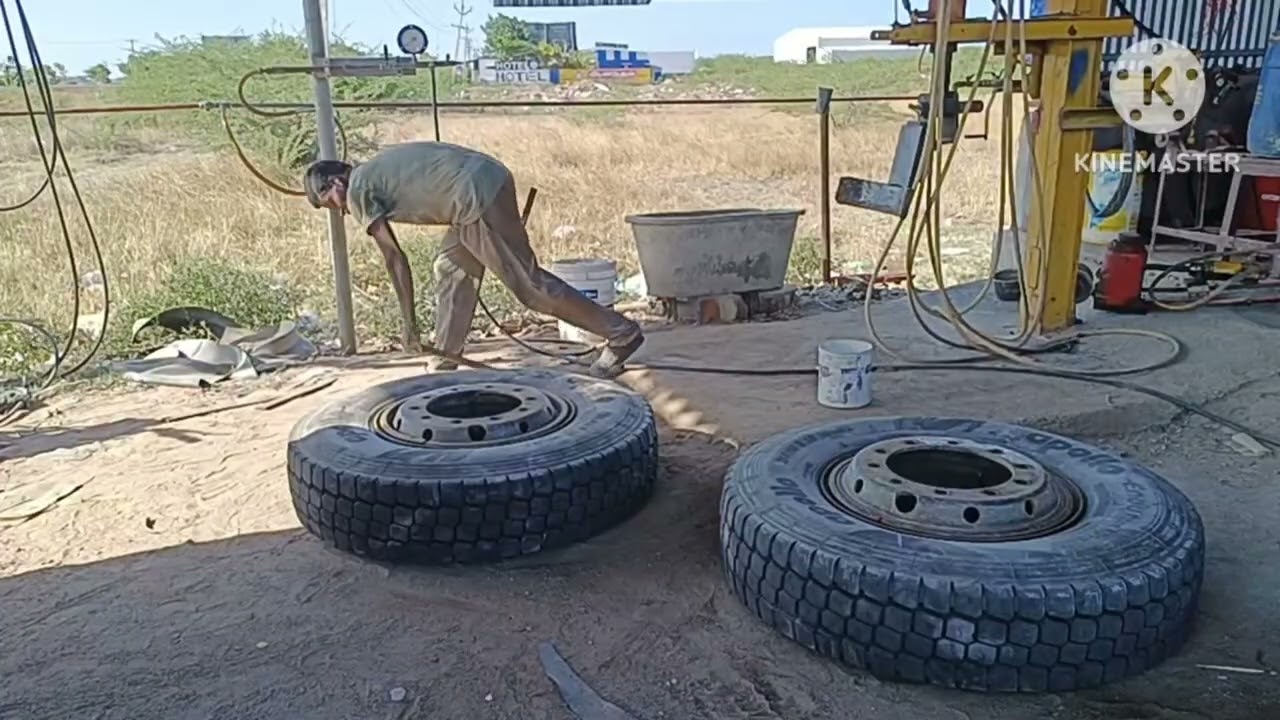Truck tyre rotioan change // easy methods tyre open and fittings