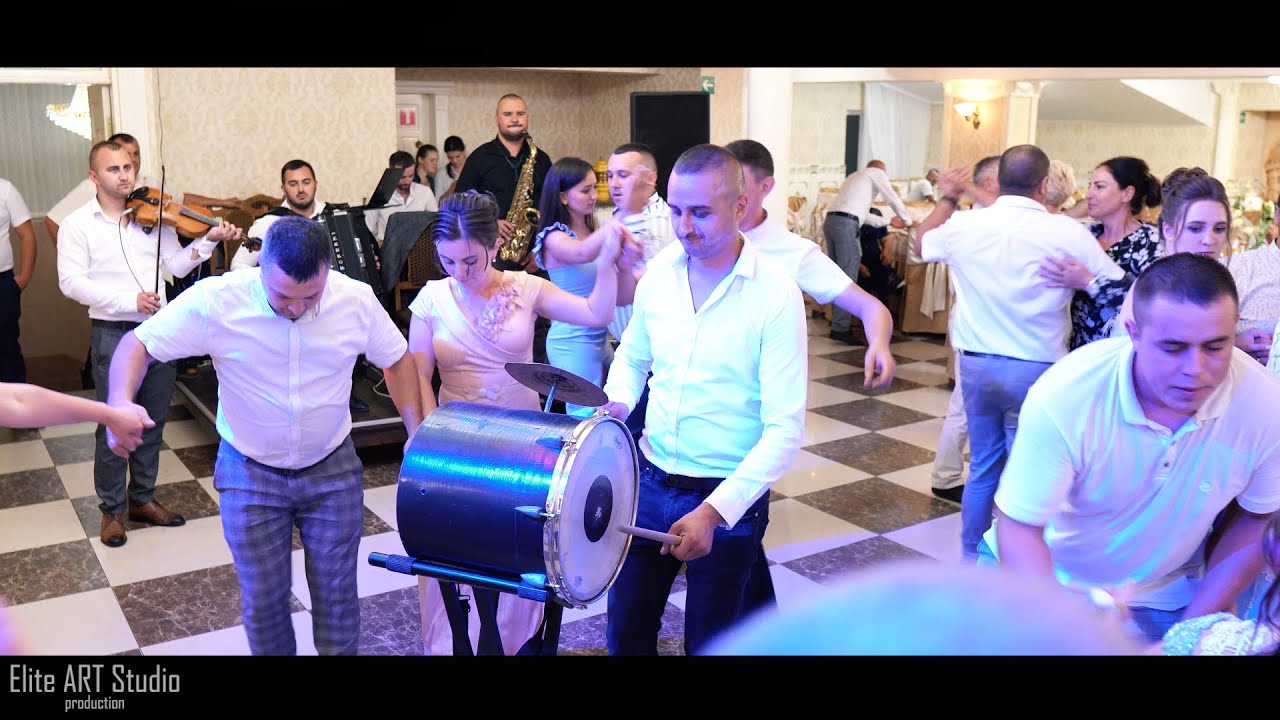 COZAC 2021 SUCEVENI SI CUPCA. Formatia Deluxe. VESELIE MAXIMA