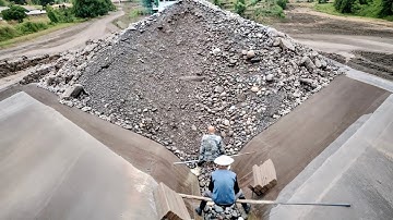 0505Barge unloading cobblestone - relaxing rock sound flow - Barge work vlog