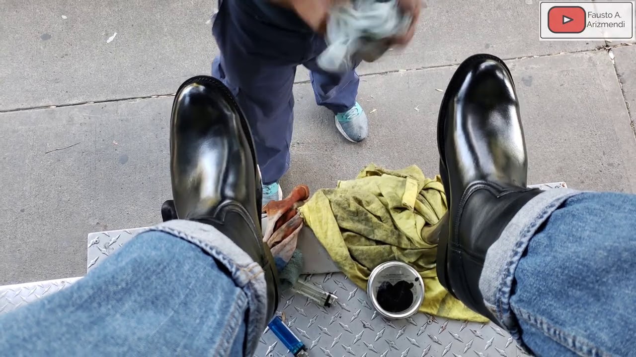 S3E109 Danny Premium Craftsman shoe shiner #mexico #mx #ASMR #shoeshine #faustoarizmendi