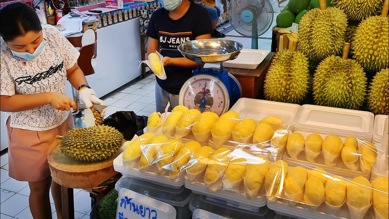 Durian Cutting Skills Exotic Fruits, Stinky fruit Or Tor Kor Market Thailand Street Food