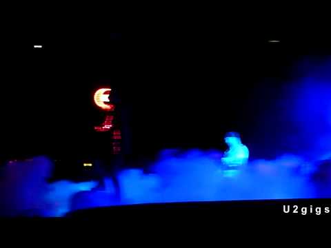 u2-360-tour-torino-hd-video-hold-me-thrill-me-kiss-me