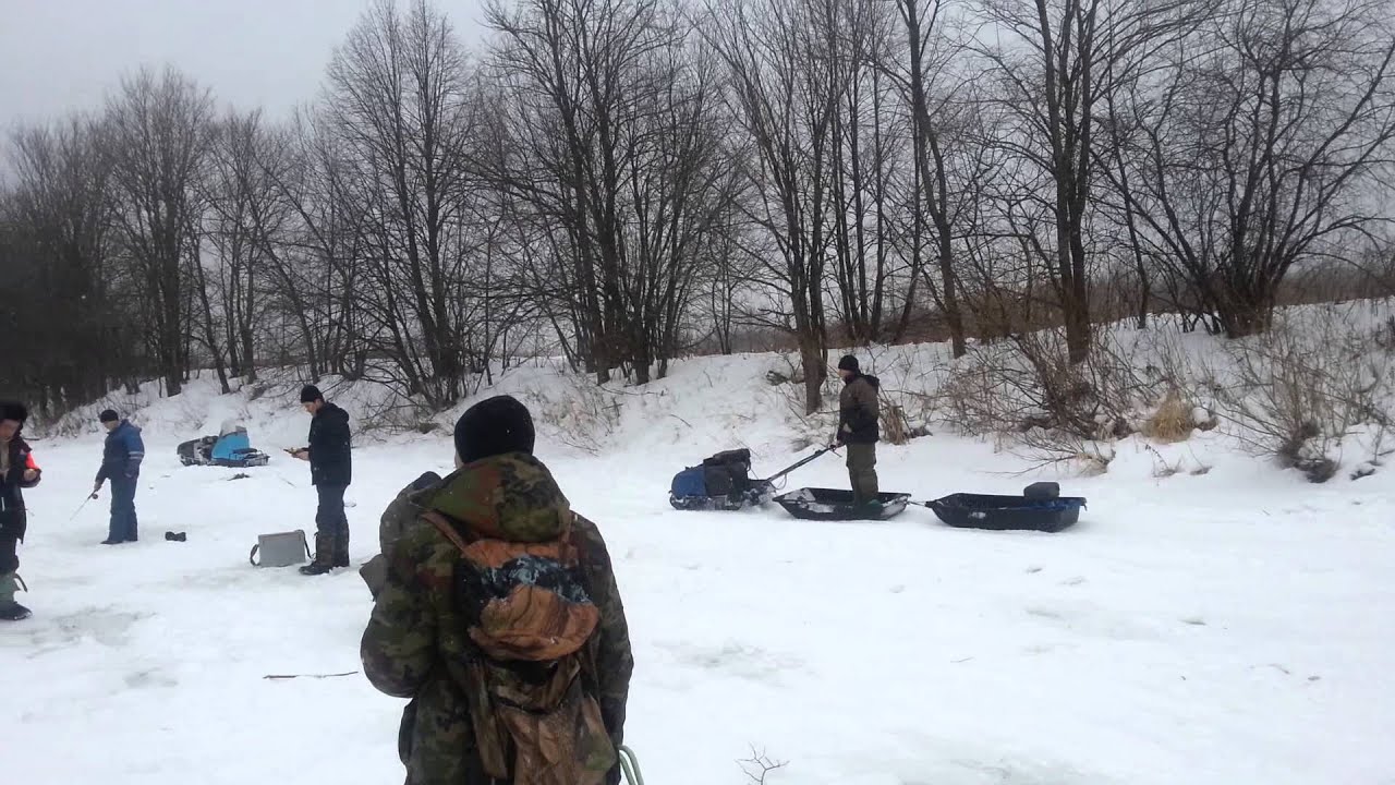 рыбаки чувашии. рыбалка в чувашии уха. зимняя рыбалка на каспии. рыбалка в пермском крае зимой. зимняя рыбалка на суре в чувашии.