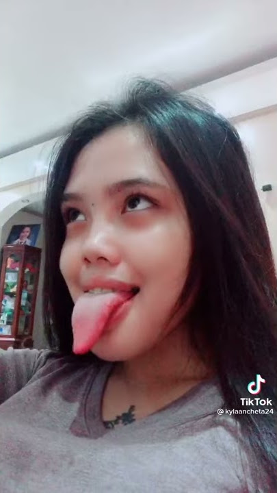 Haba ng dila 🥺😋👅