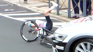 Giro 2024 - La Chute De Pogacar Juste Devant Sa Voiture Une Catastrophe Évitée De Peu