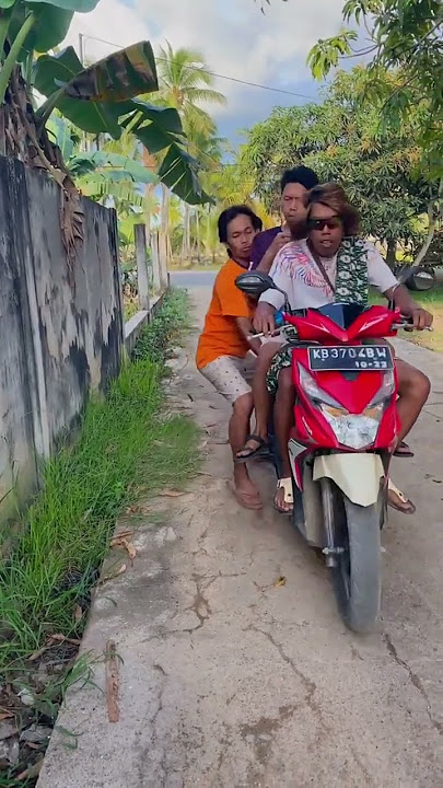 lagi asik main hp malah di ambil rasain tuh #sorts