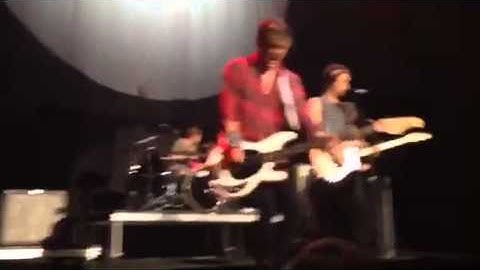 The Vamps- Somebody To You Live