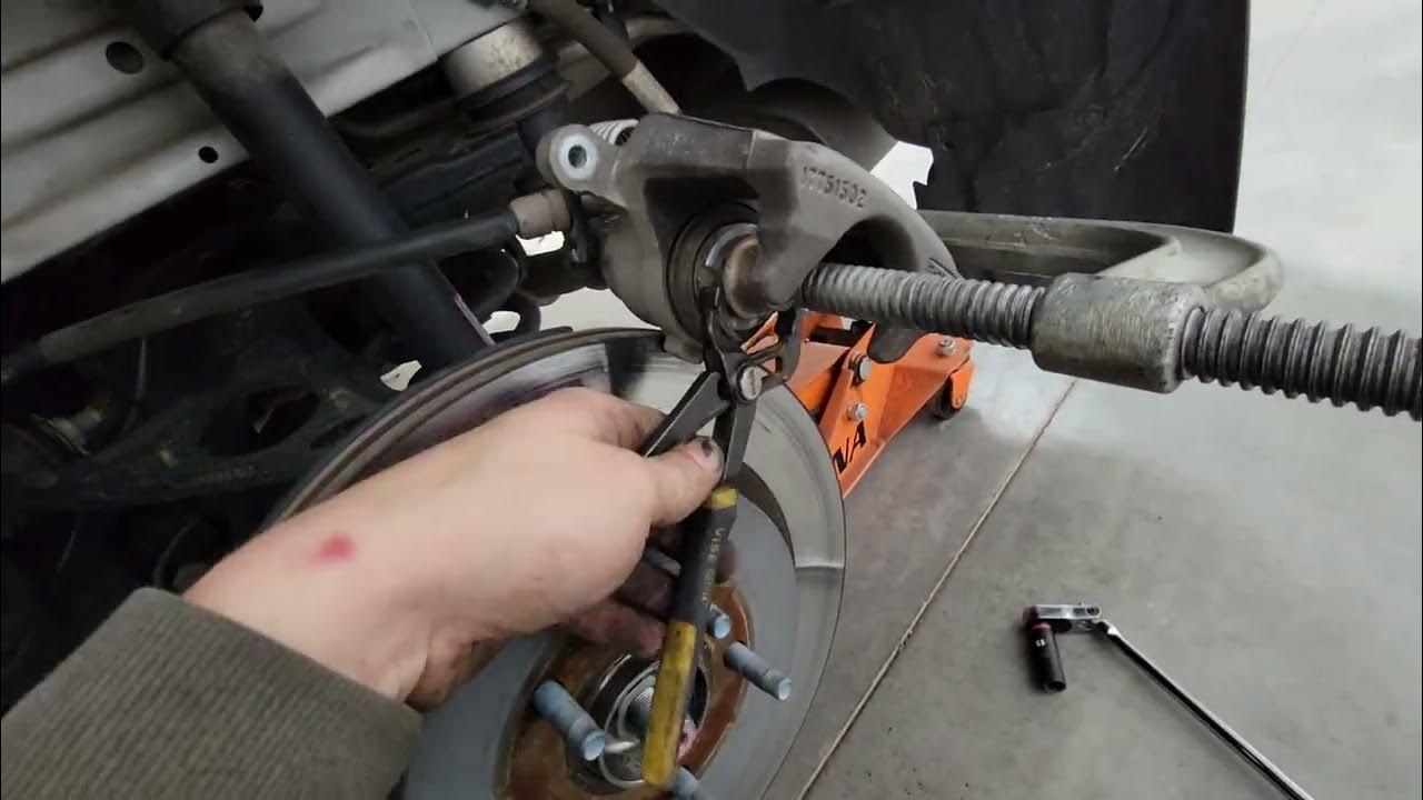 Ford explorer Brake caliper trick - YouTube
