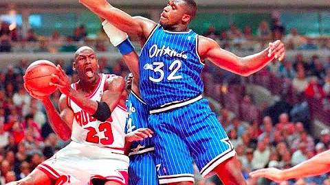 Shaquille O'Neal trying to BULLY Michael Jordan