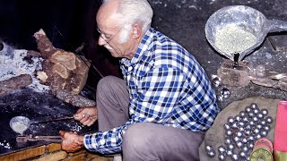 Handmade bullets and cartridges for hunting. Leaded manufacturing of pipes in 1995