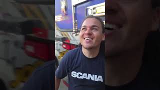 Giroflex Original No Scania NTG XT do Safadão irmão do cabelo batateiro 