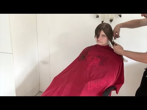 mother/daughter-long-to-short-makeover-haircut-(part-1)