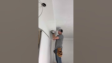 How to wire lights the right way ✅#electrician #tips #tricks #apprentice #master #construction