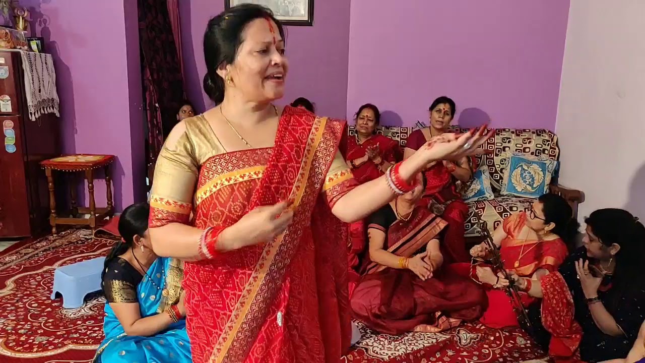 कुमाँऊनी भजन हाट की कालिका तेरी पायल बजे छमा रे छम्म