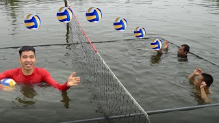PHD | Chơi Bóng Chuyền Dưới Nước | Playing Water Volleyball