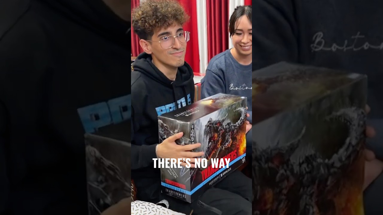 TITAN CLASS BIRTHDAY PRESENT SURPRISE & MORE🤯🔥!!!  #transformers #new #shorts #autobots