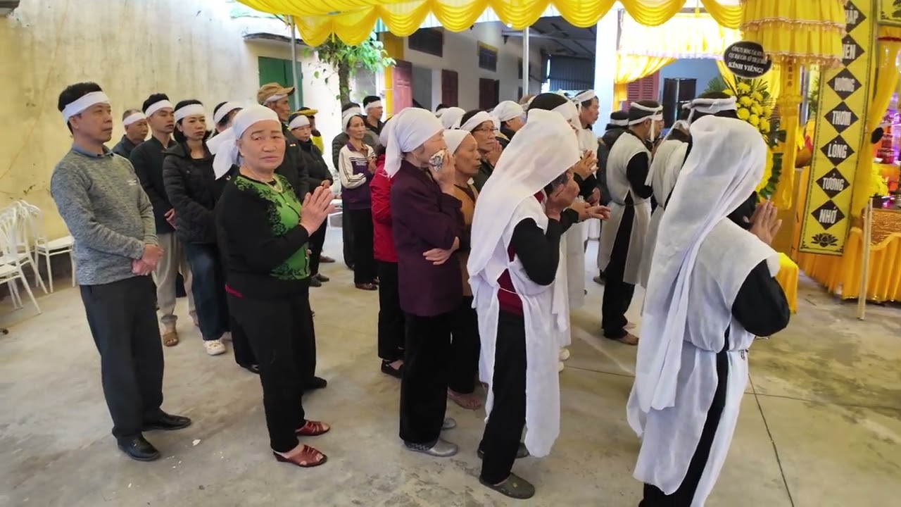 ae con cháu một phút tưởng niện cụ Tạ thị cẳm