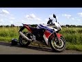 Felgenrandaufkleber GP Style an der Honda CBR500R anbringen (Deutsch) | Piotrrr Moto