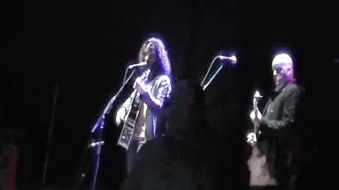 Maquinaria Festival Chile 2011 - Chris Cornell -  Wooden Jesus with Alain Johannes