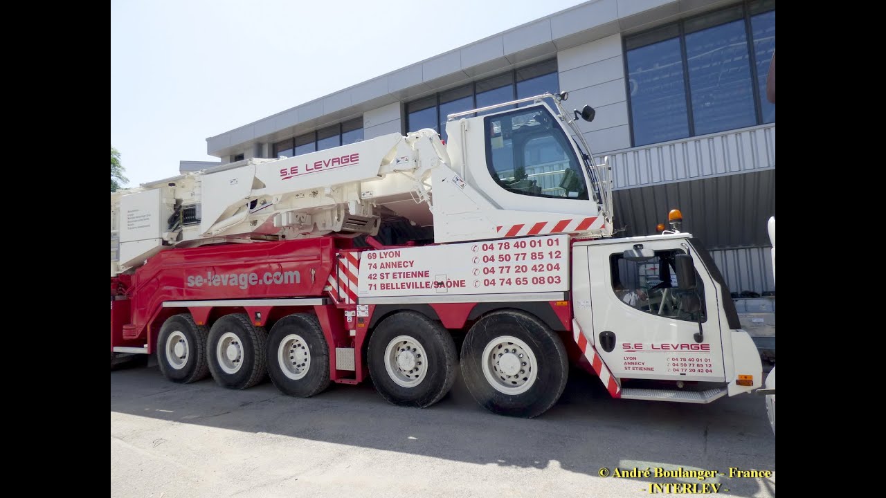 Liebherr LTM11200-9.1 + LTM1300-6.2 SE LEVAGE sur parc