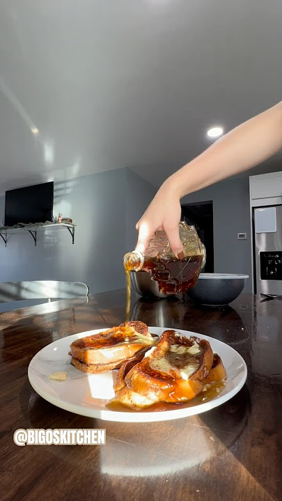 Back with another breakfast fave of mine, ✨French Toast✨ #breakfast #cooking