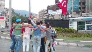 Feto Papucu Yarım Çık Dışarıya Oynayalim