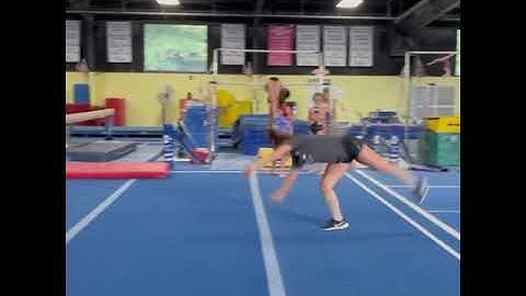 Front handspring - front tuck step out - round off - 2x Back handspring - Layout