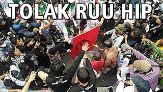 Tolak RUU Haluan Ideologi Pancasila Massa Bakar Bendera Komunis