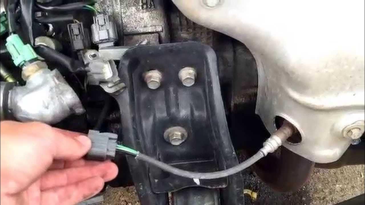 1996 Honda Accord O2 Oxygen Sensor Replacement - YouTube