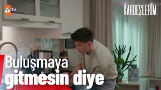 Sarp, Ayaz'ın Kahvesine Uyku Ilacı Atıyor - Kardeşlerim 128. Bölüm