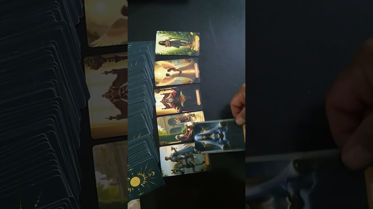 BENİ KISKANIYOR MU? #tarot #tarotfal #tarotreading #askbuyusu #güncel #tarotcards 