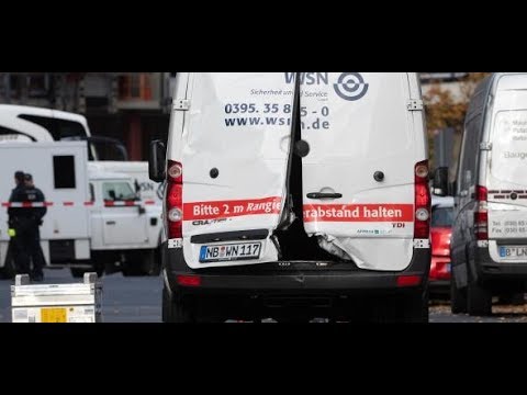 SCHÜSSE IN BERLIN: Maskierte überfallen Geldtransporter beim Alexanderplatz