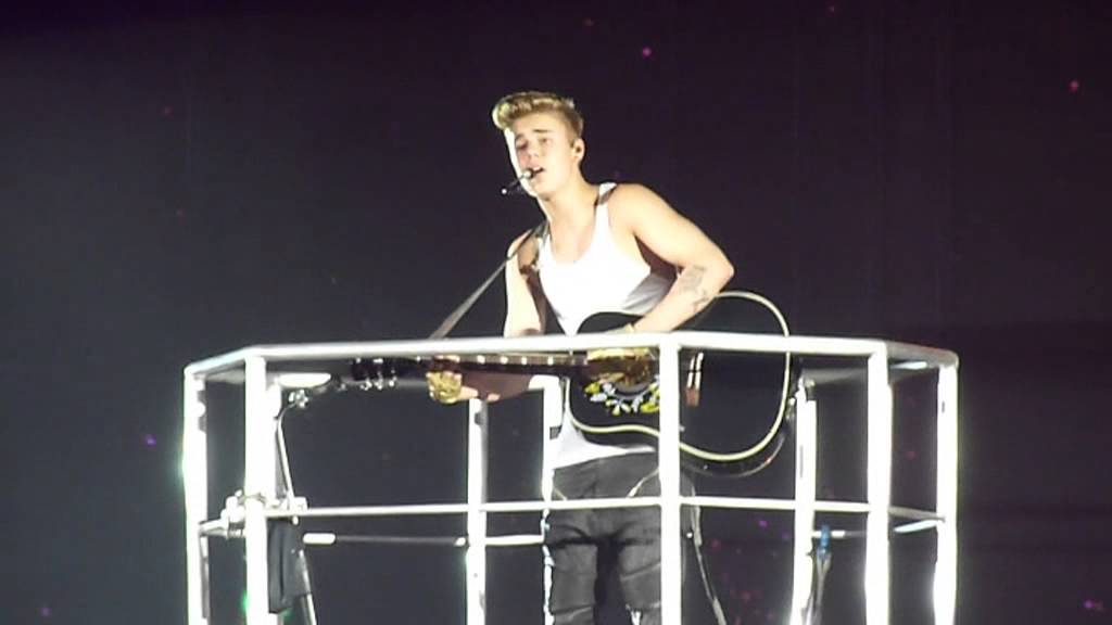 Justin Bieber Fall Live At Gelredome 13 04 13 Youtube youtube