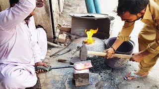 Blacksmithing a garden hoe at hoys forge | Making a garden trowel