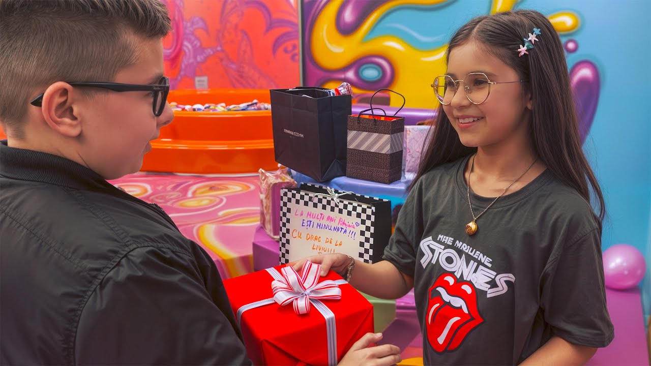 Merg la ziua Patriciei fara sa stie! Surpriza! Party 🥳